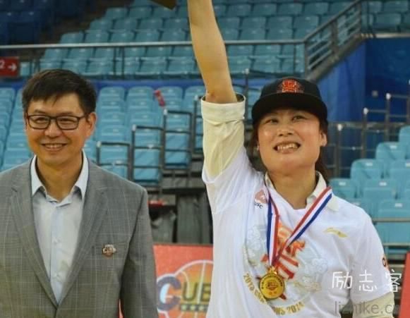 励志！中国女篮的美女国手，从冷冻厂员工敲开国家队大门